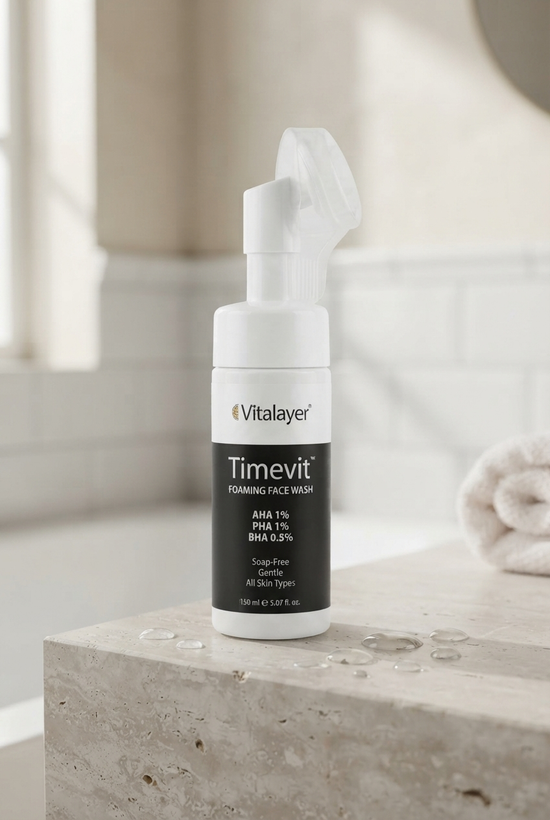 فوم شستشوی صورت ویتالیر مدل Timevit مناسب انواع پوست حجم 150 میلیلیتر